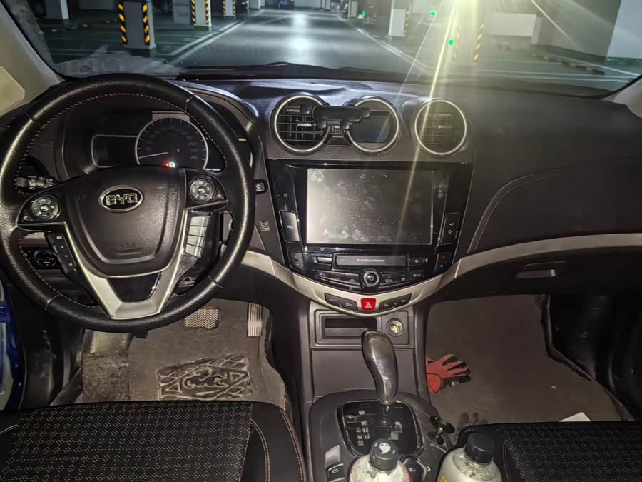 BYD S7 2015 #8 BYD S7 2015 car image #8