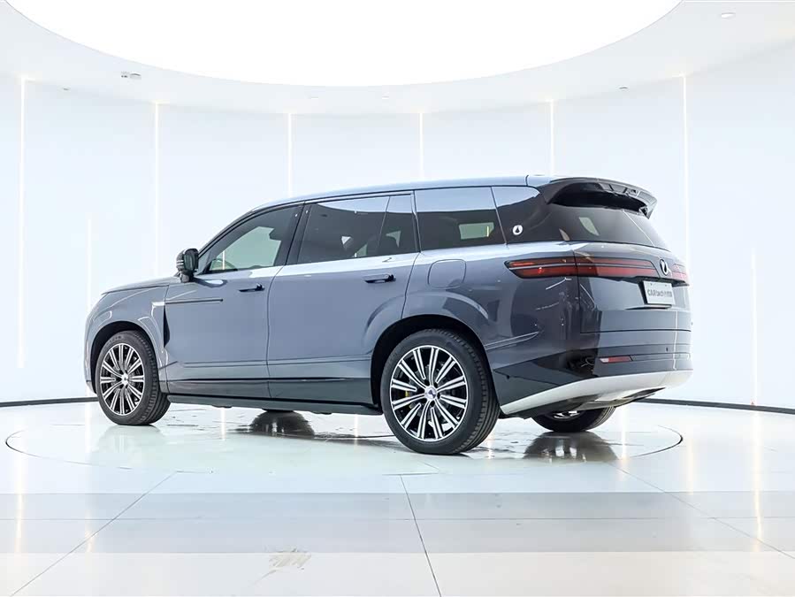 Denza N9 2025 #8 Denza N9 2025 car image #8