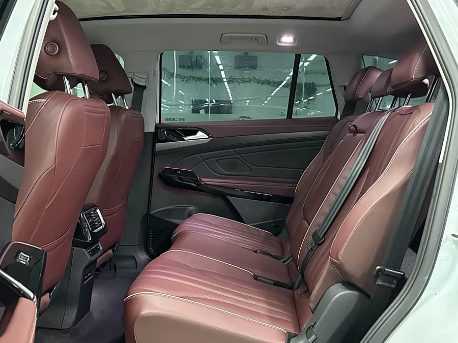 Volkswagen ID.6 X 2024 #8 Volkswagen ID.6 X 2024 car image #8