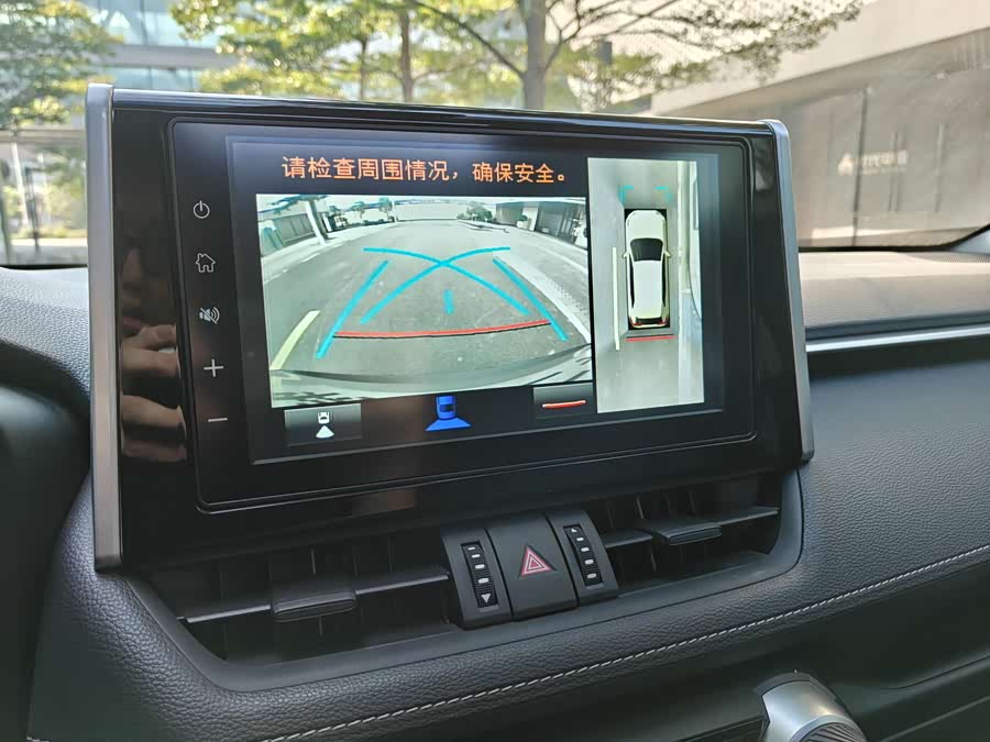 Toyota RAV4 2019 #8 Toyota RAV4 2019 car image #8