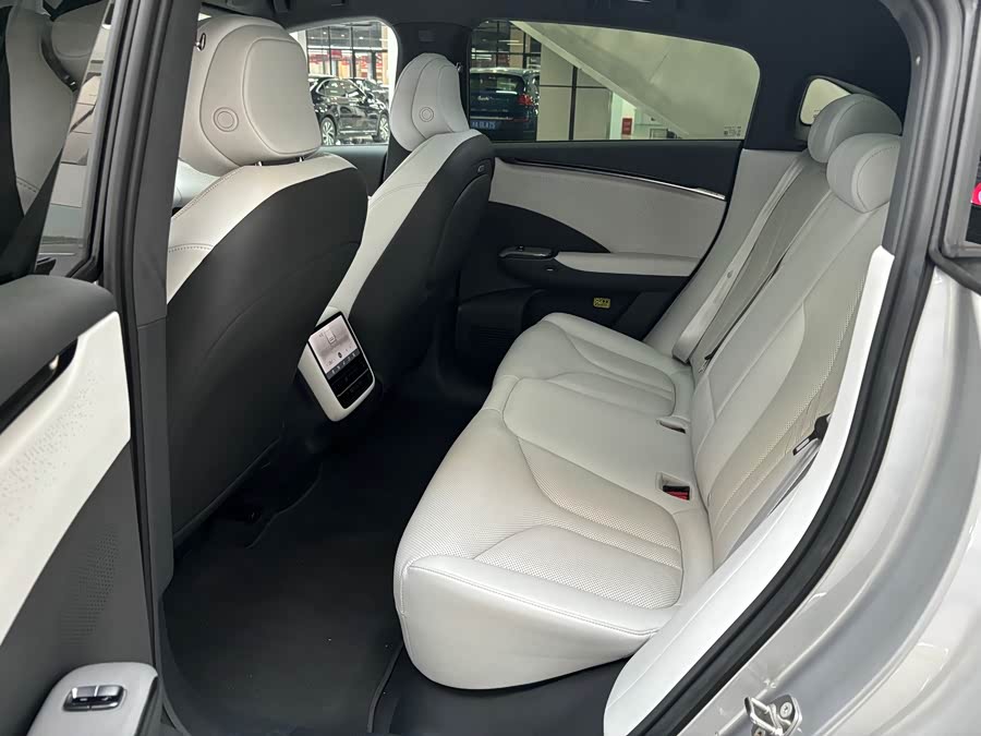 Xpeng G7 2025 immagine di auto #8