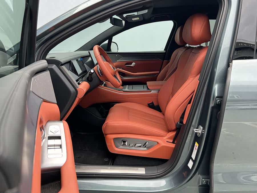 BYD Tang L 2025 car image #8