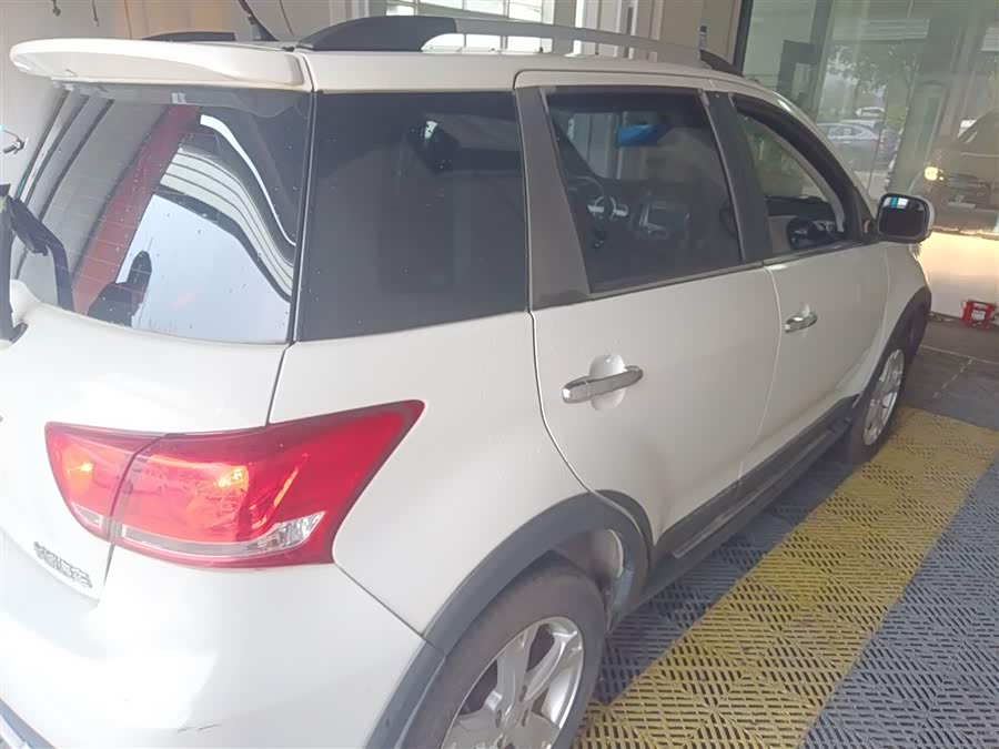 Haval H1 2016 изображение автомобиля #8