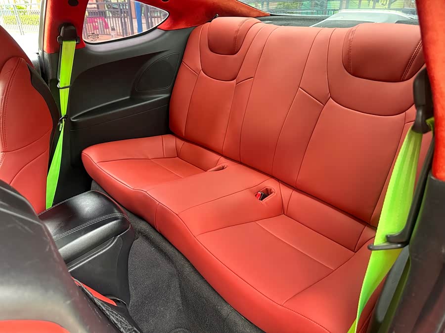 Hyundai Rohens-Coupe 2013 #8 Hyundai Rohens-Coupe 2013 car image #8