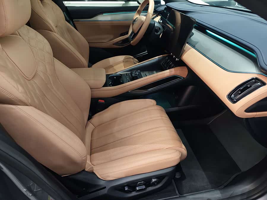 BYD SongL EV 2024 #8 BYD SongL EV 2024 car image #8