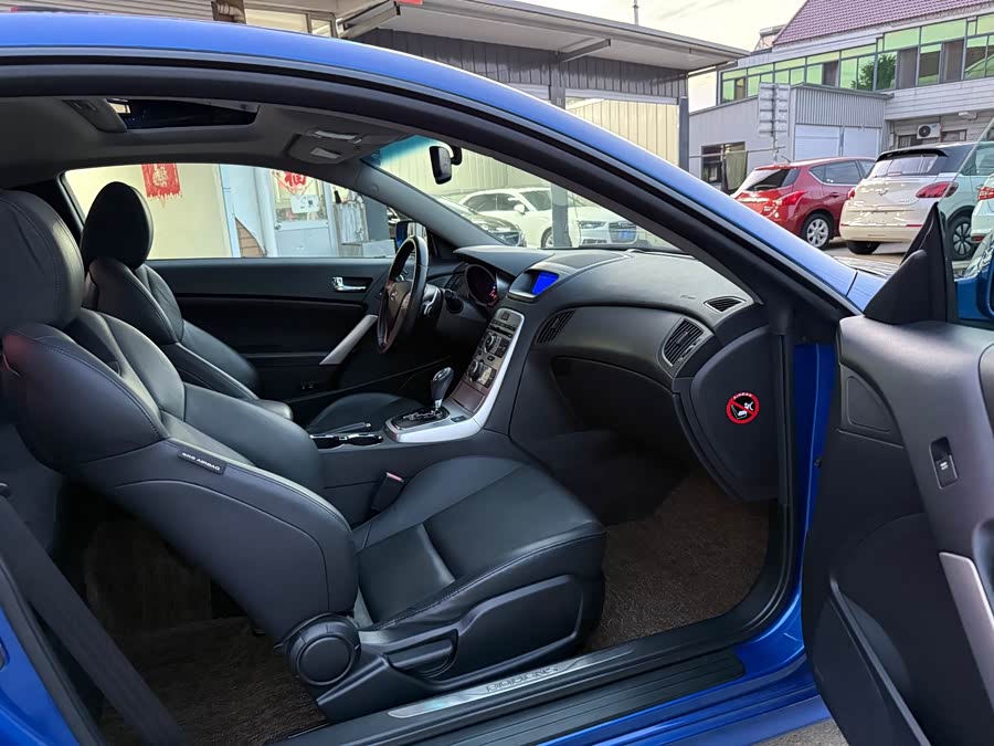 Hyundai Rohens-Coupe 2009 car image #8