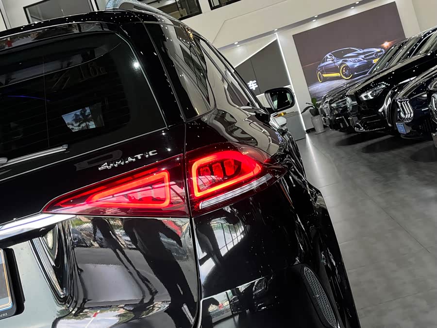 Mercedes-Benz GLE Class 2021 #8 Mercedes-Benz GLE Class 2021 car image #8