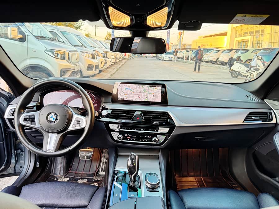 BMW 5 Series (Imported) 2020 immagine di auto #8