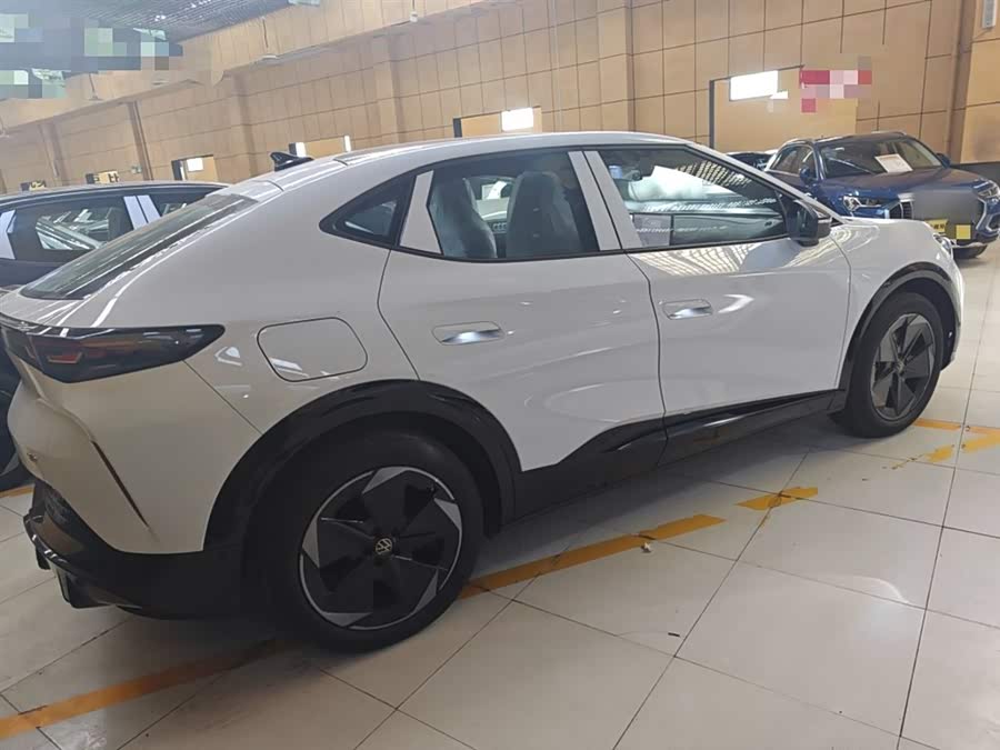 Volkswagen ID.UNYX 06 2025 imagem de carro #8