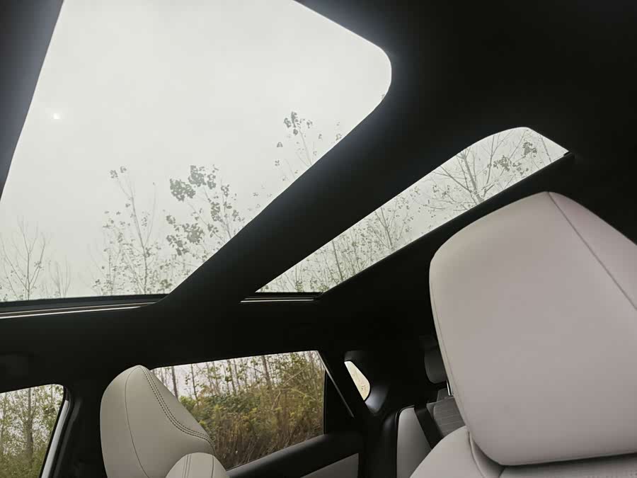 Toyota bZ4X 2022 immagine di auto #8