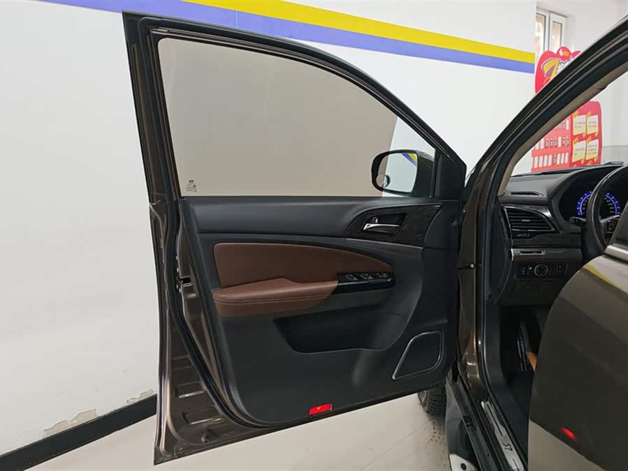 BYD S7 2017 car image #8