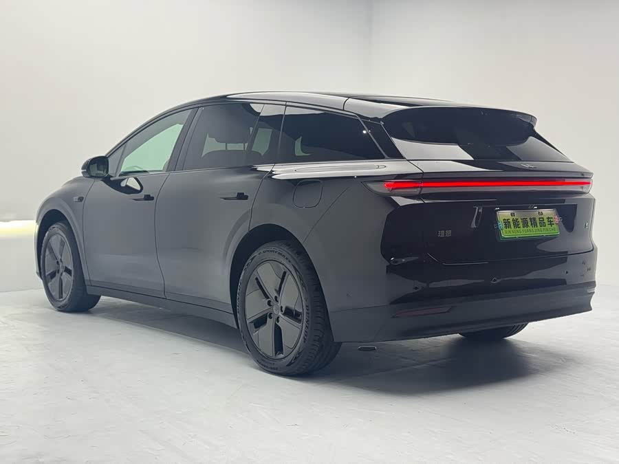理想汽车 理想i6 2025 汽车图片 #8