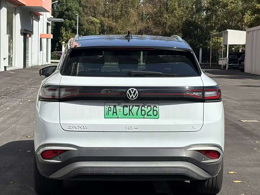 Volkswagen ID.4 X 2023 car image #8