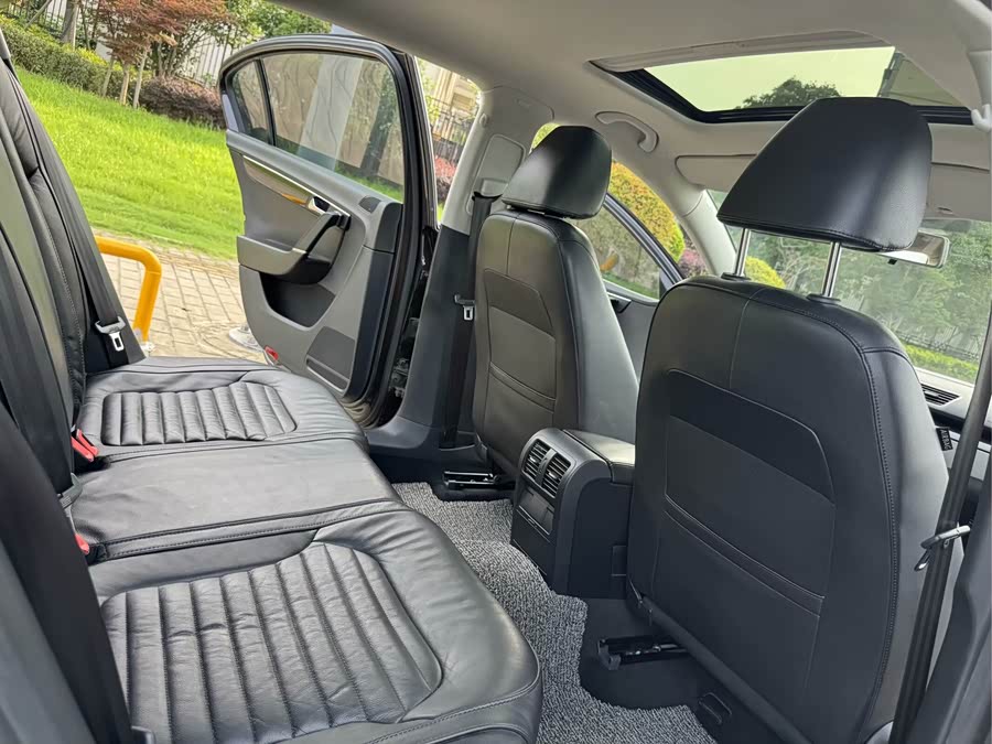 Volkswagen Magotan 2012 car image #8