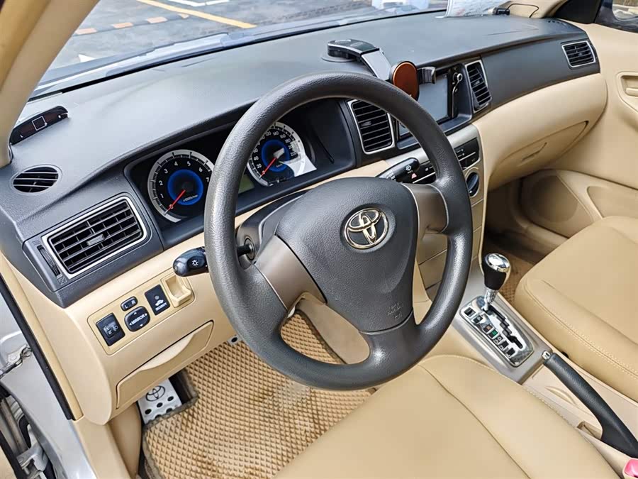 Toyota Reiz 2013 immagine di auto #8