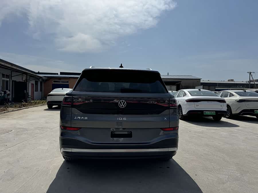 Volkswagen ID.6 X 2022 #8 Volkswagen ID.6 X 2022 car image #8