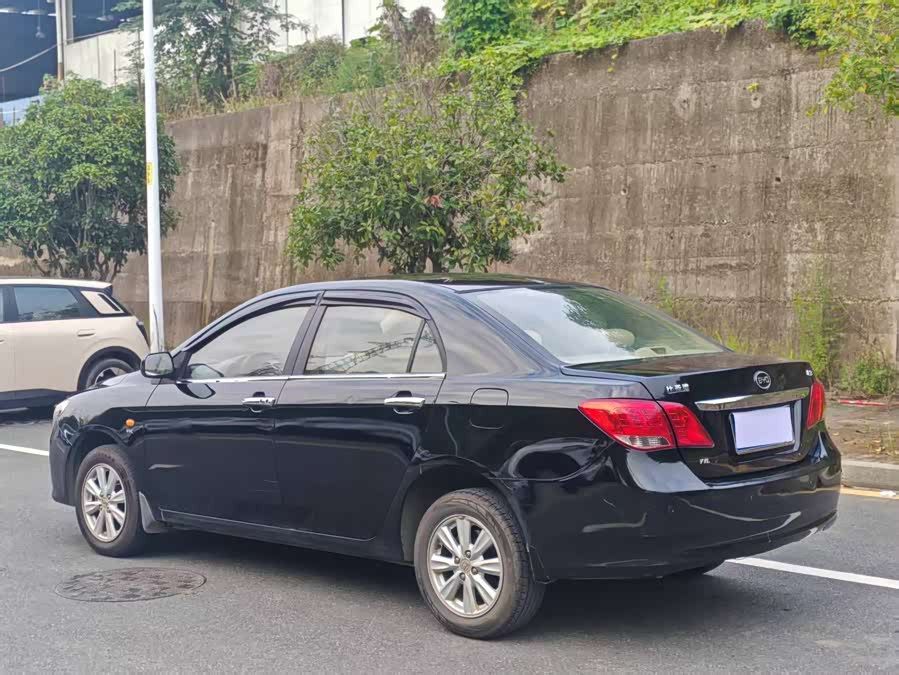 BYD L3 2013 car image #8