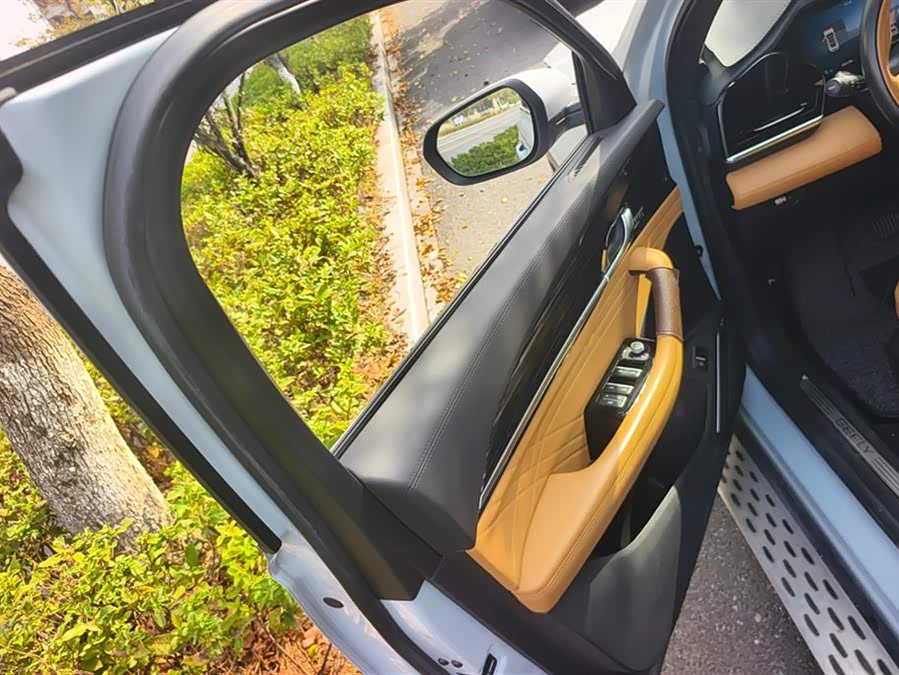 GEELY Monjaro EREV 2023 immagine di auto #8