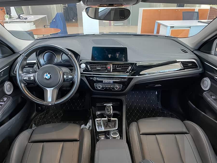 BMW 1 Series 2021 immagine di auto #8