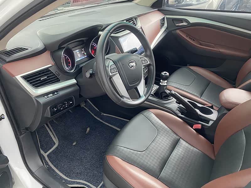 BYD G5 2016 #8 BYD G5 2016 car image #8