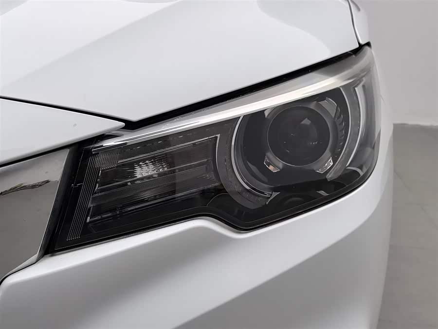 MG EZS Electric 2019 изображение автомобиля #8