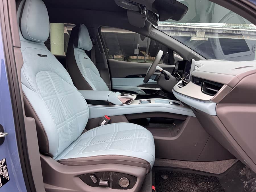 HongQi TianGong 08 2025 car image #8