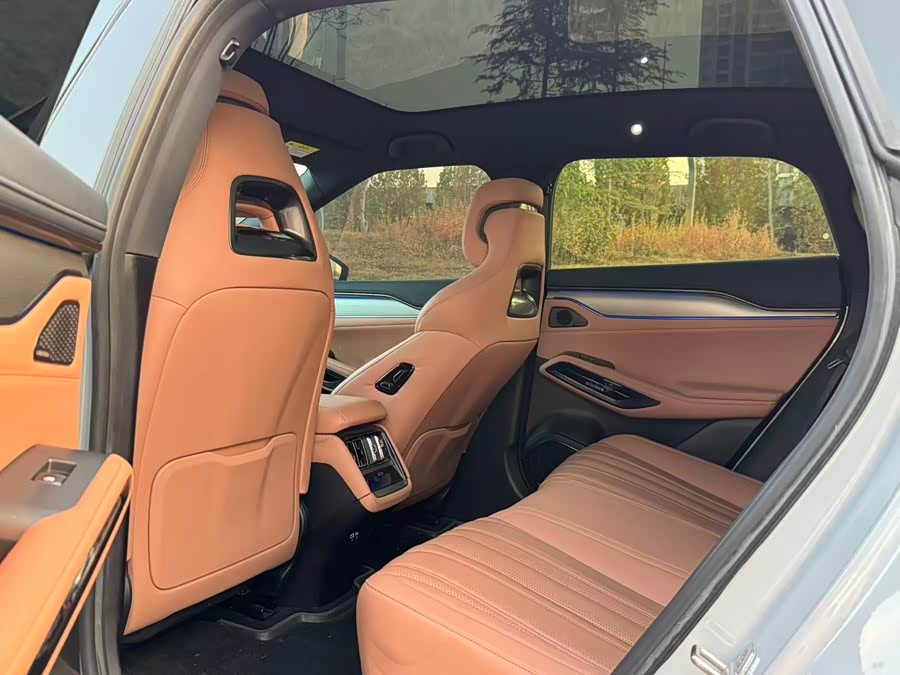 BYD SongL EV 2024 immagine di auto #8