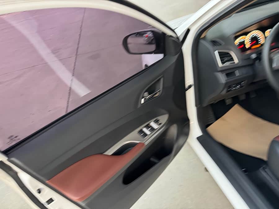 BYD F3 2018 car image #8