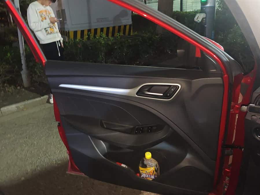 MG EZS Electric 2019 car image #8