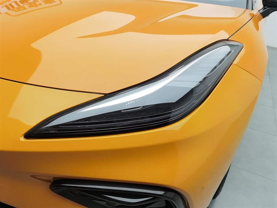 哪吒汽车 哪吒GT 2023 汽车图片 #8