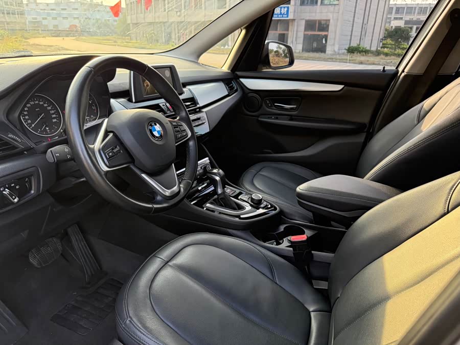 BMW 2 Series Tourer 2016 car image #8