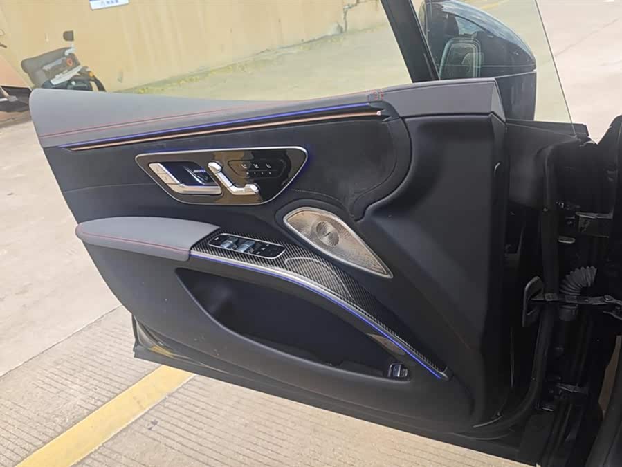 Mercedes-Benz EQS AMG 2023 #8 Mercedes-Benz EQS AMG 2023 car image #8