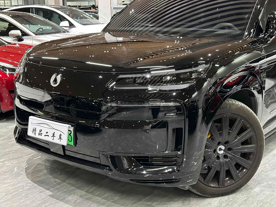 Denza N9 2025 #8 Denza N9 2025 car image #8