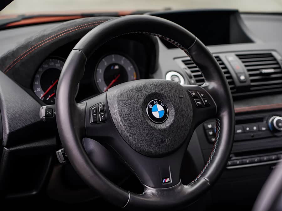 BMW 1 Series M 2012 immagine di auto #8