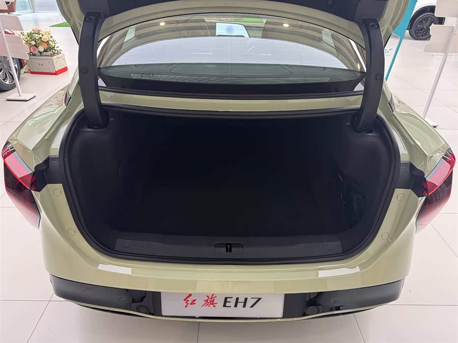 HongQi EH7 2025 #8 HongQi EH7 2025 car image #8