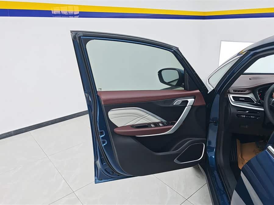 GEELY JiaJi New Energy 2021 car image #8