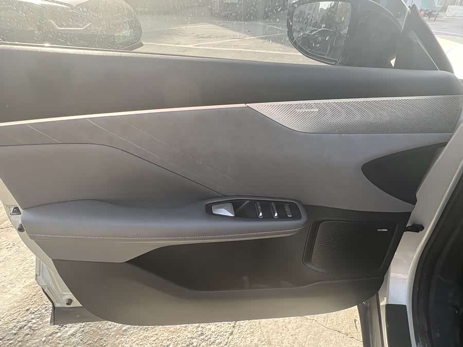 Deepal S05 2024 car image #8