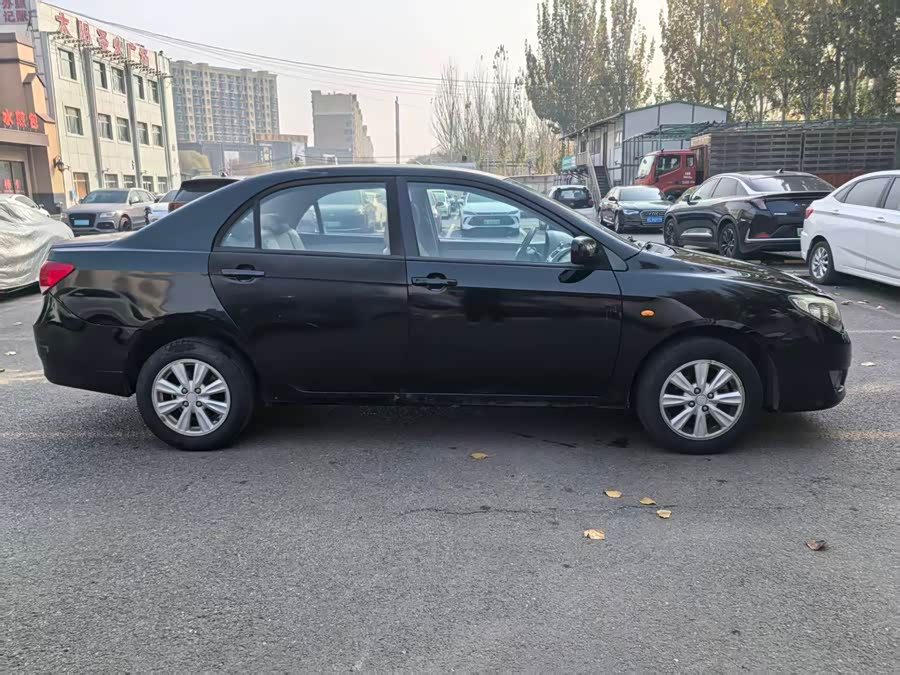 BYD L3 2012 immagine di auto #8