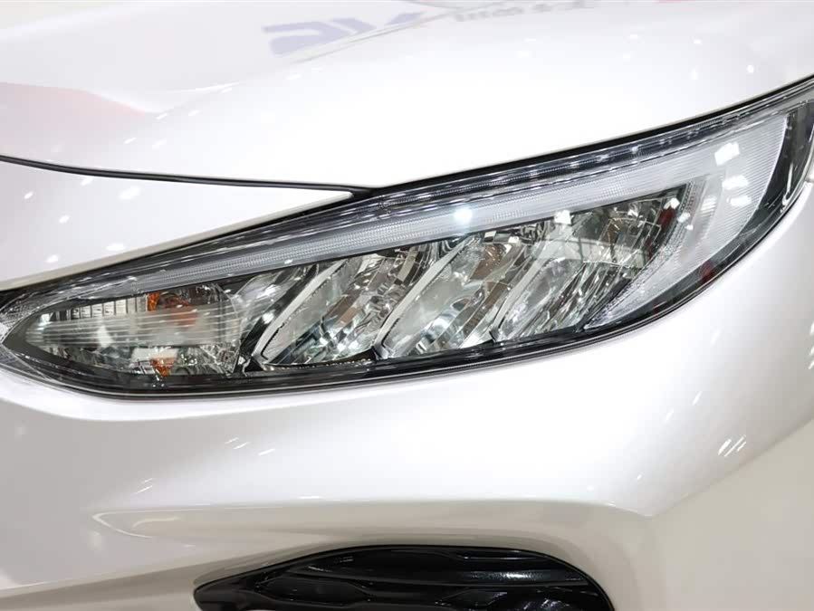 Kia Wildlander 2020 car image #8