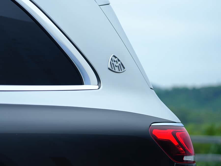 Mercedes-Benz Maybach GLS 2023 #8 Mercedes-Benz Maybach GLS 2023 صورة سيارة #8