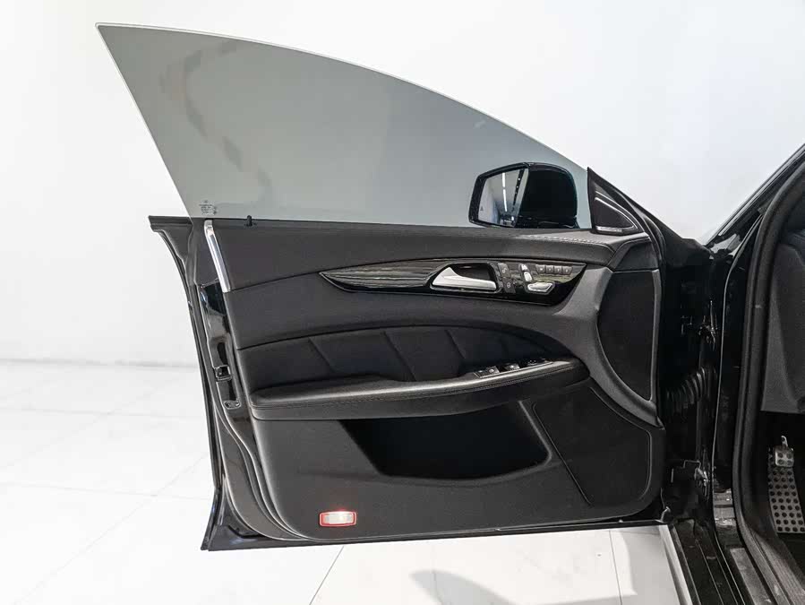 Mercedes-Benz CLS AMG 2016 car image #8