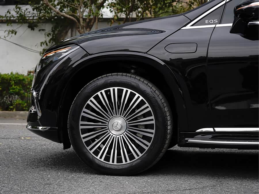 Mercedes-Benz MaybachEQS SUV 2025 immagine di auto #8