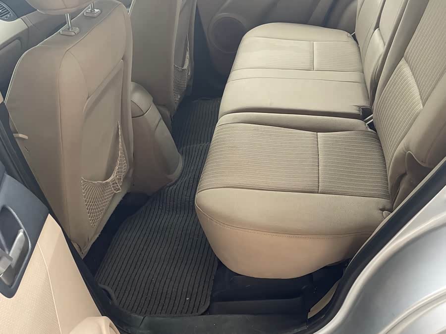 起亚 狮跑 2012 汽车图片 #8