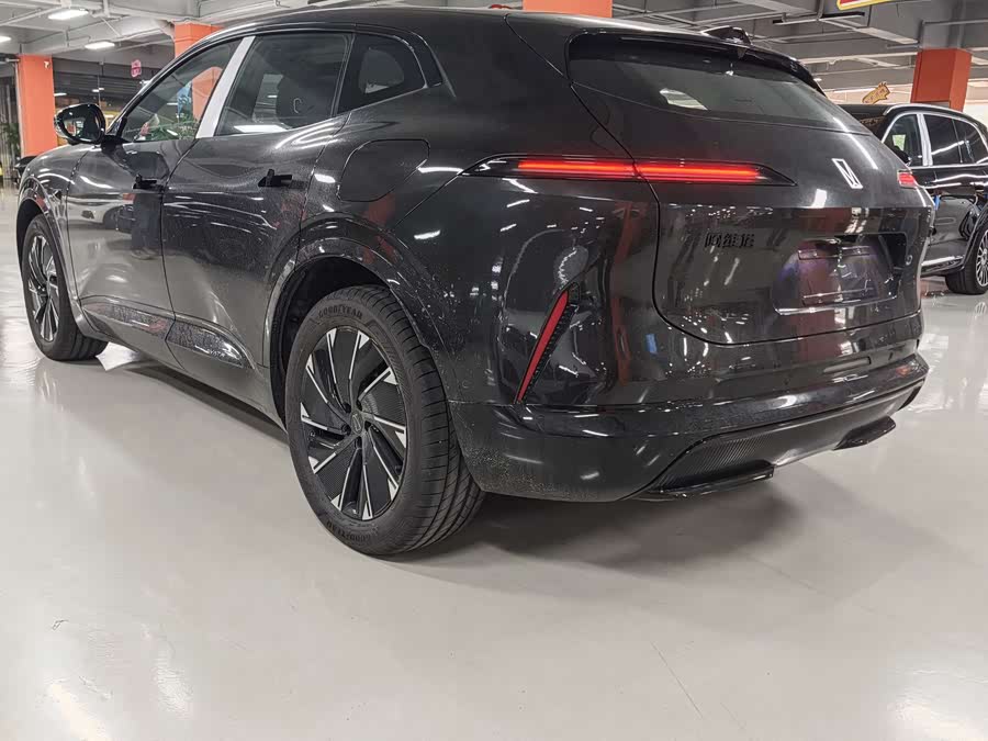 阿维塔 阿维塔07 2025 汽车图片 #8