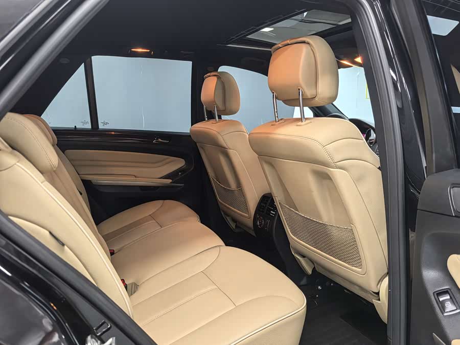 Mercedes-Benz M Class 2011 #8 Mercedes-Benz M Class 2011 car image #8