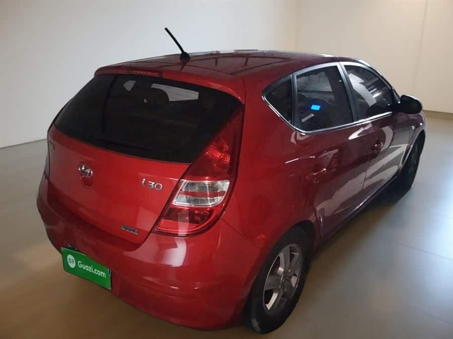 Hyundai i30 2010 #8 Hyundai i30 2010 car image #8