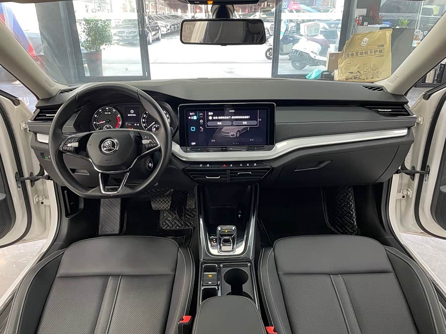 Skoda Octavia 2021 #8 Skoda Octavia 2021 car image #8