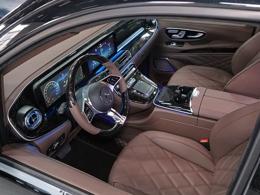 Mercedes-Benz Vito 2025 car image #8