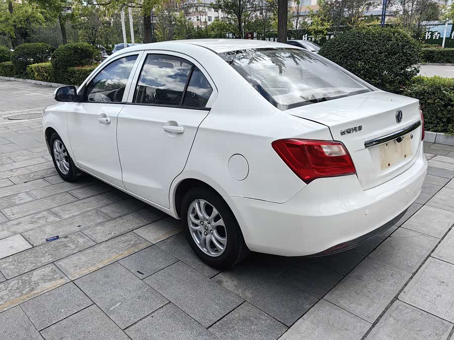 长安 悦翔V3 2017 汽车图片 #8