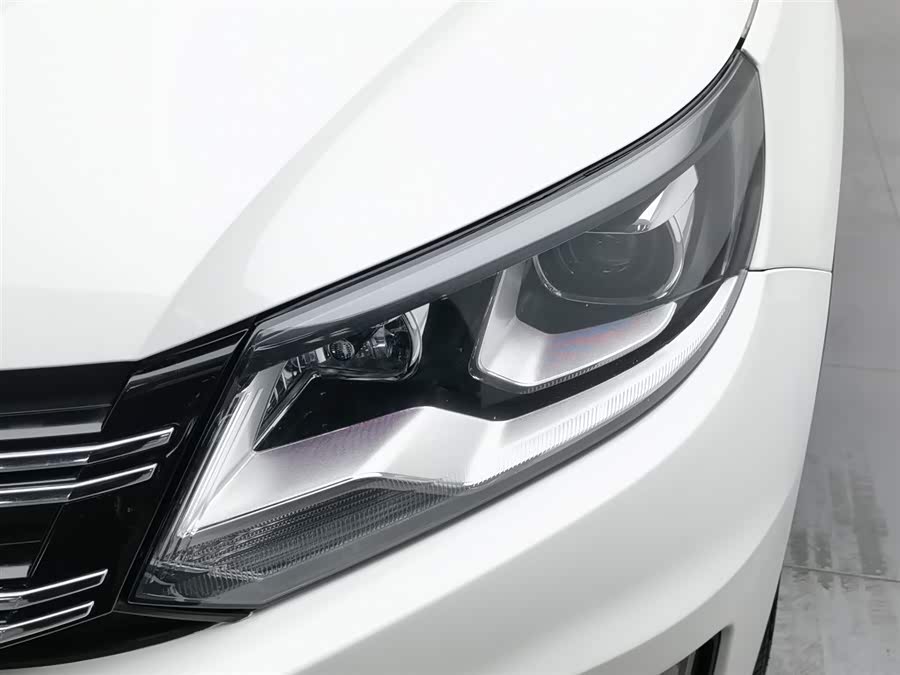 Volkswagen Tiguan 2015 car image #8